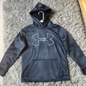 black under armour sweatshirt